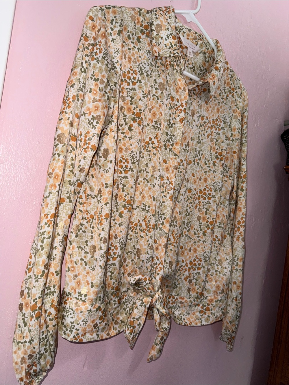 Lauren Conrad Tie-Front Button-Up Blouse in Peach, Sage & Gold Floral - XS